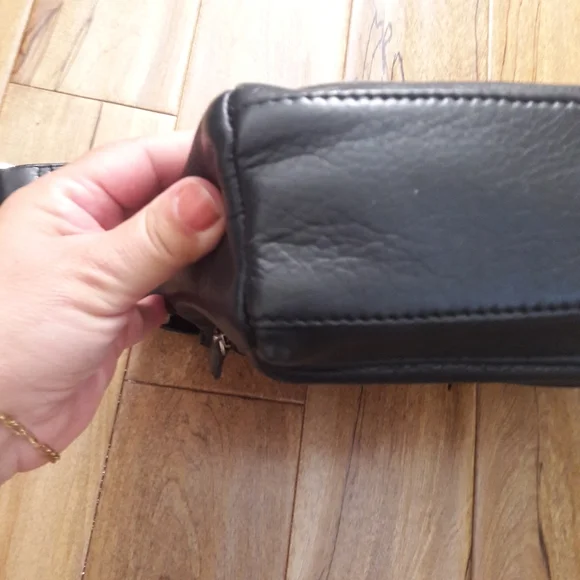 LEVENGER Mesenger,LEATHER SHOULDER /CROSSBODY bagMEN'S